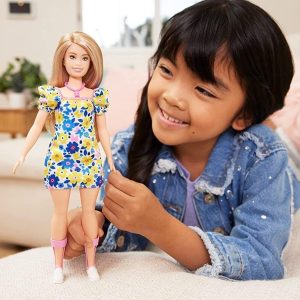 Barbie Fashionista Down Sindrome