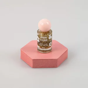 MINISO Make Up-Nail Polish – Pink Cube (17 Fancy Gold)